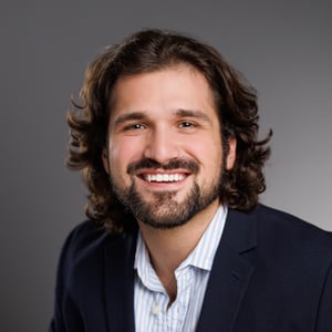 Headshot of Eric Aguirre